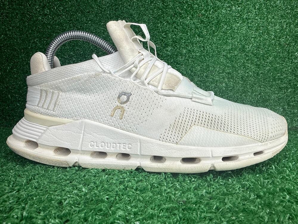 On Cloud Cloudnova Undyed White Women’s Running Shoes Size 8.5